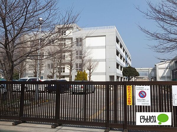 小学校「千葉市立轟町小学校まで629m」