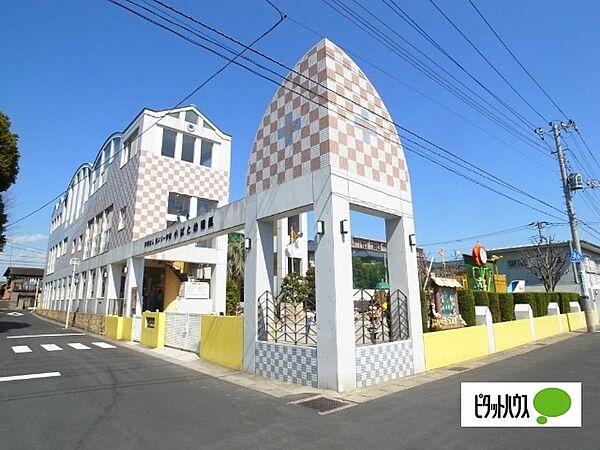 幼稚園、保育園「小ばと幼稚園まで699m」