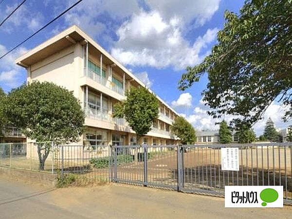 小学校「千葉市立山王小学校まで1633m」