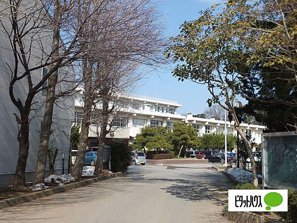 中学校「千葉市立小中台中学校まで518m」