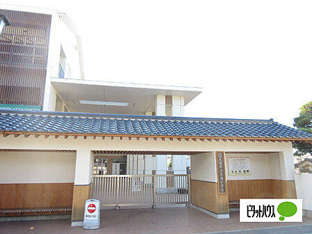 小学校「土浦市立土浦小学校まで1910m」