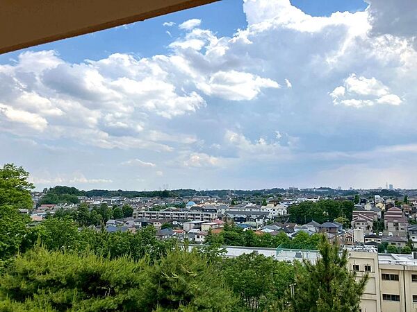 南西側建物がないため眺望良好♪