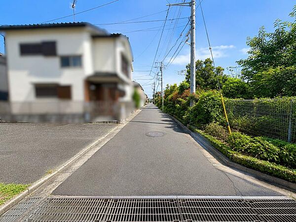 子供部屋としてのご利用にも最適な5.8帖の洋室です♪