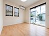 室内：リビングに面したお部屋！お子様が小さいうちは子供部屋として、またご来客時にも重宝します♪