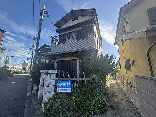 スーパー・コンビニが徒歩圏内！毎日のお買い物にも便利な立地！