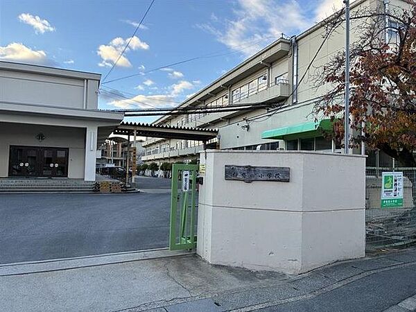 宇治市立伊勢田小学校