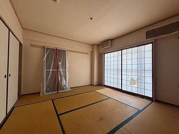 お好みに応じて和室を洋室へ変更いただけます♪