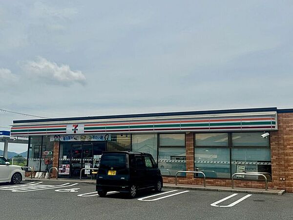 セブンイレブン秦荘安孫子店 2410m