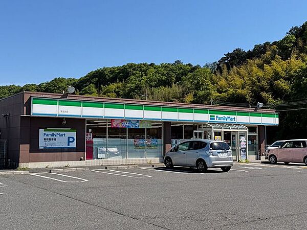 ファミリーマート蒲生鈴店 3170m