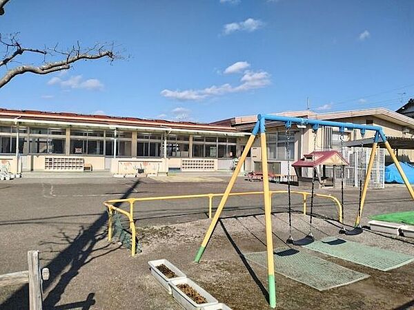 彦根市立旭森幼稚園 410m