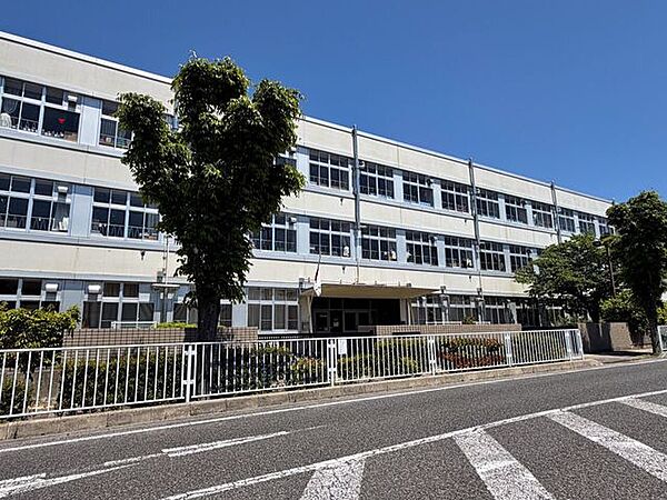 八日市北小学校 1580m