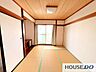 室内：すっきりとした洋室です。用途に合わせて使えます。