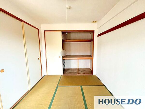 畳敷きの和室です。客間や寛ぎの空間に使えます。