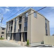 別府大学駅より徒歩20分 築3年8ヶ月 3階建の賃貸物件