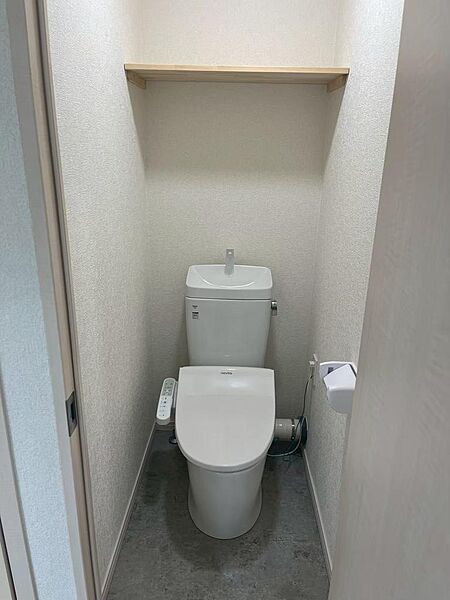 ※過去自社施工事例　実は、暮らしやすさをかなり左右する御手洗。最新型のトイレをお取り付け！（社内規定有)
