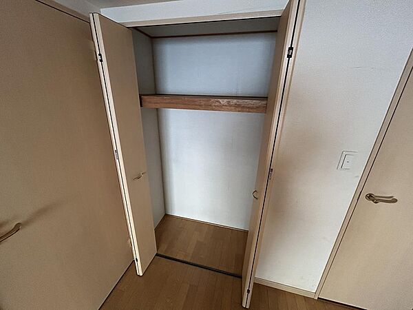 全居室収納スペースあり！荷物が多くても十分に納まります