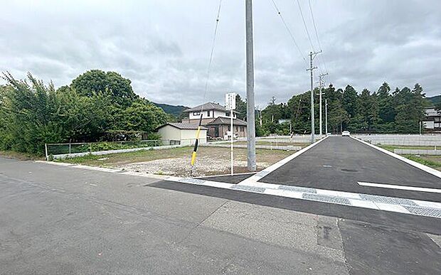 前面道路含む現地写真