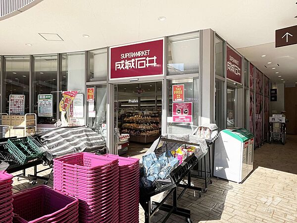 成城石井(東京ドームラクーア店)の外観