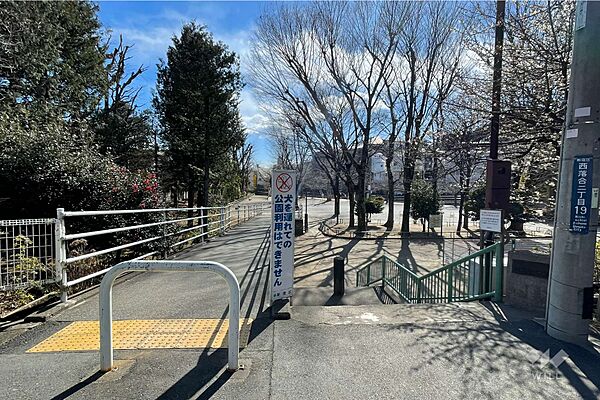 西落合公園の外観