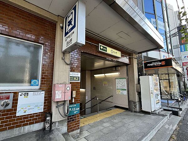 白山駅[都営三田線]の外観