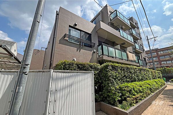 プリンスハイツ西早稲田の外観（北西側から）