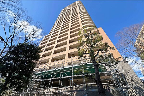 西早稲田パークタワーの外観（南東側から）