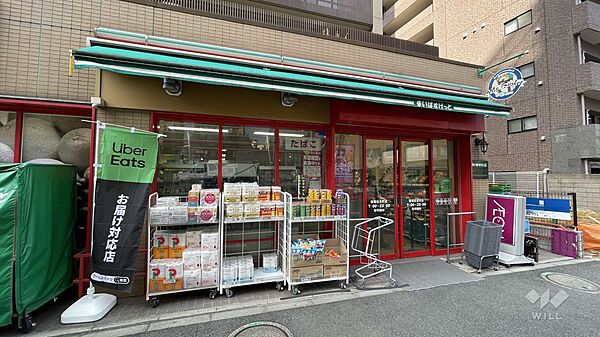 まいばすけっと(新宿住吉町店)の外観