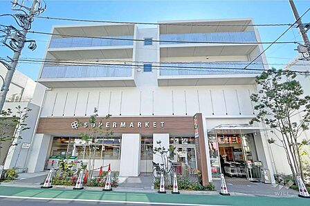 ライフ(市谷薬王寺店)の外観