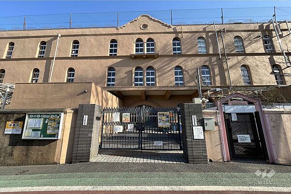 早稲田小学校[公立]の外観