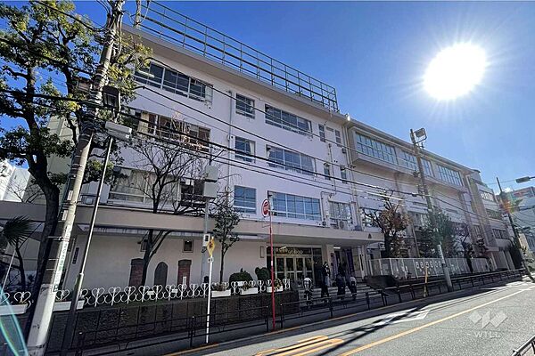 富士小学校[公立]の外観