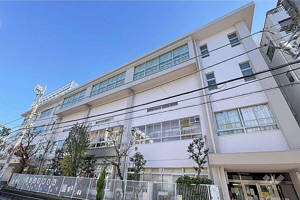 富士幼稚園[公立]の外観