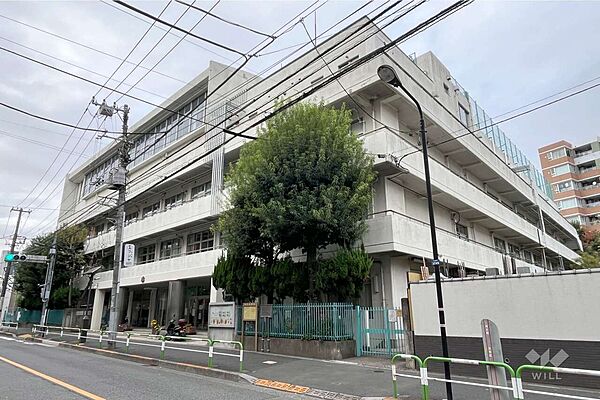 金富小学校[公立]の外観