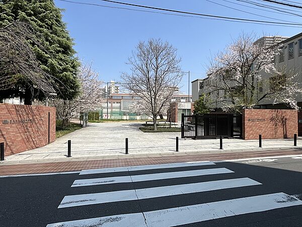 巣鴨北中学校[公立]の外観
