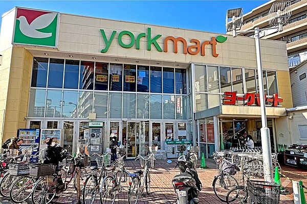 ヨークマート(下板橋店)の外観