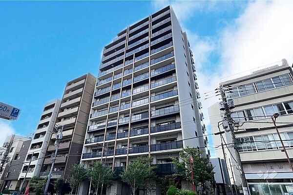 ルフォン上野公園ザ・レジデンスの外観（北東側から）