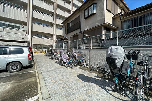 駐輪場