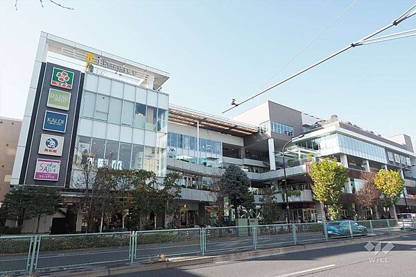 ライフ(落合南長崎駅前店)の外観
