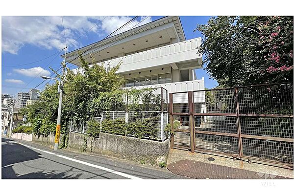 谷中小学校[公立]の外観