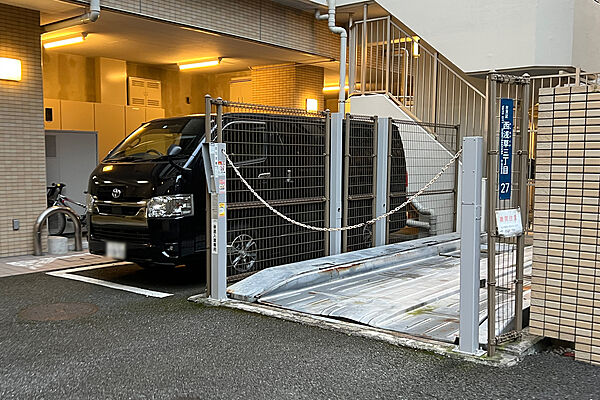 敷地内駐車場（屋外平面式・屋外機械式）