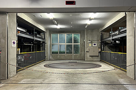 敷地内駐車場(屋内機械式)