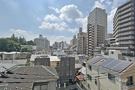 バルコニーからの眺め（南方向）［2026年8月24日撮影］