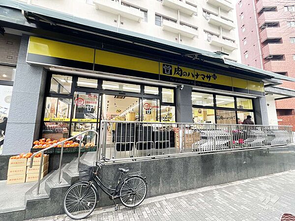 肉のハナマサ PLUS(池袋店)の外観