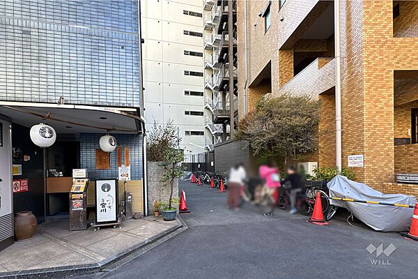 敷地北東側の前面道路