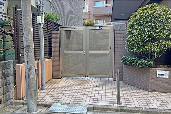 駐輪場の出入り口