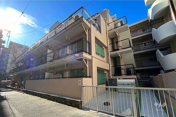 小石川コーポビアネーズの外観（北東側から）