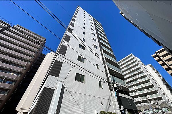 シェフルール西早稲田ラヴィーナの外観（南東側から）