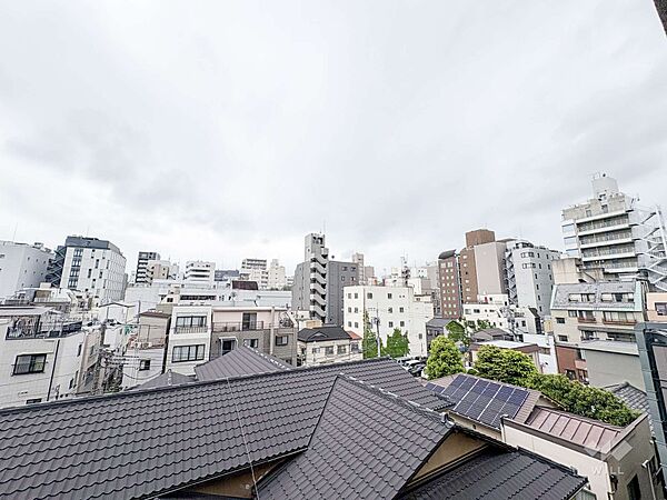 バルコニーからの眺め（南西方向）