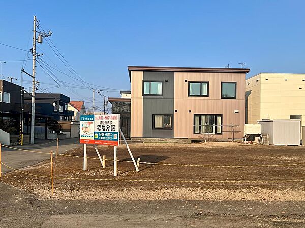 玄関を開けた瞬間から家中どこでも快適温度！部屋ごとの温度差がないため、冬のヒートショックのリスクを軽減し、夏は涼しくぐっすり眠れます。薄着で心地よいストレスフリーな暮らしを。