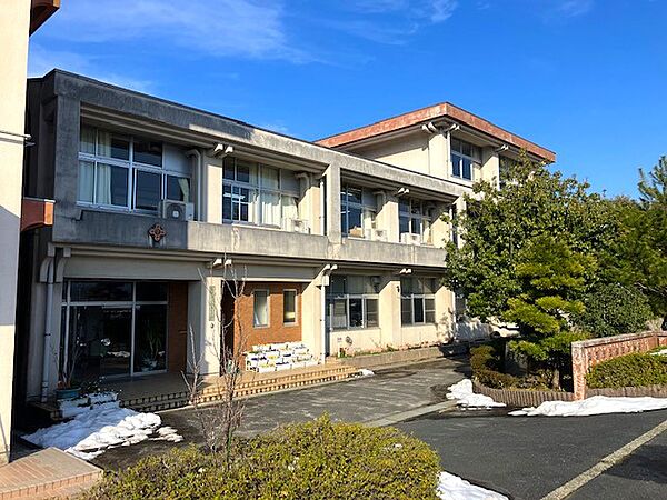 鳥取市立米里小学校
