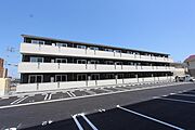 元山駅より徒歩23分 築8年5ヶ月 3階建の賃貸物件